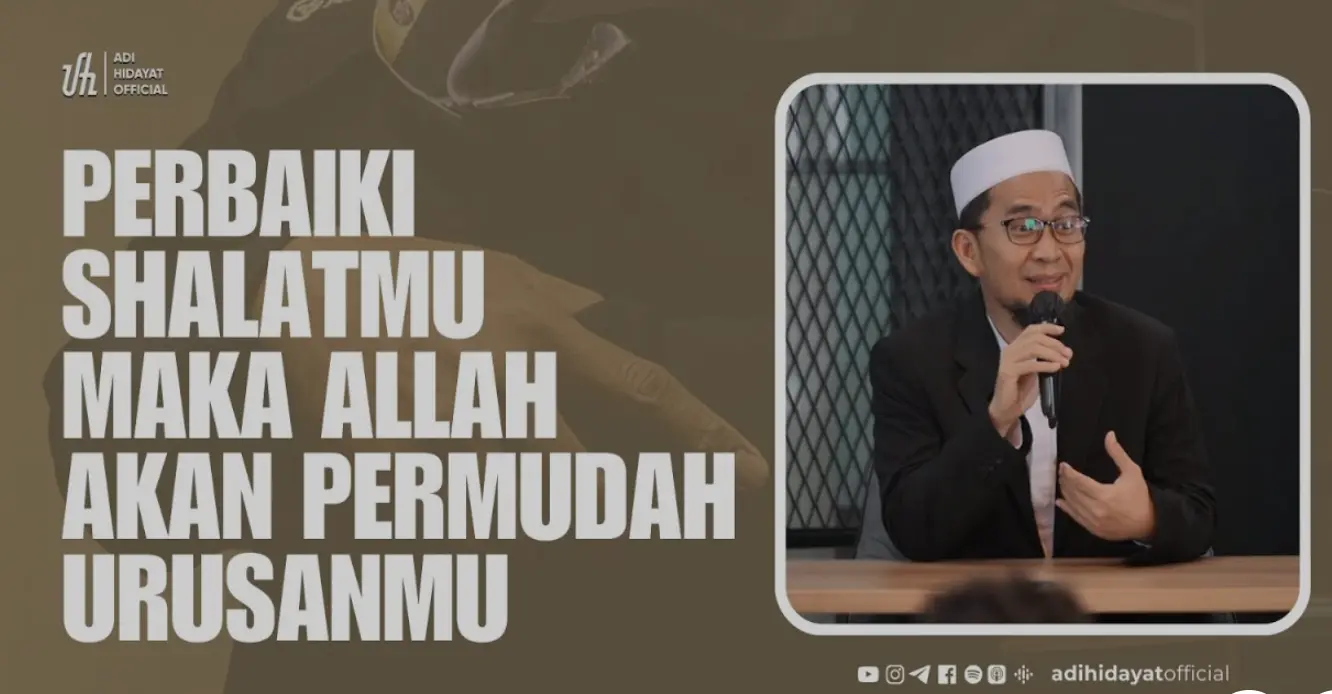 Ilustrasi muslim membaca buku Perbaiki Shalatmu